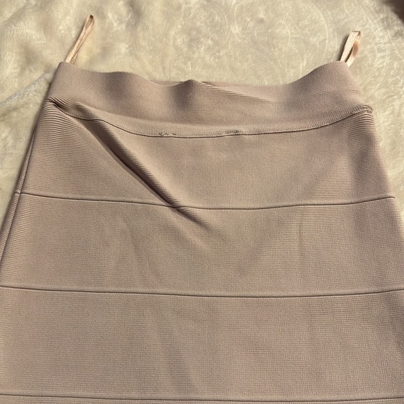 Bcbg maxazria pale pink mini skirt size xs - Picture 6 of 7